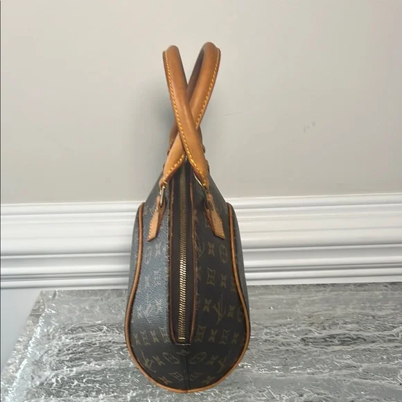 Louis Vuitton Ellipse Monogram  Handbag - Picture 5 of 14